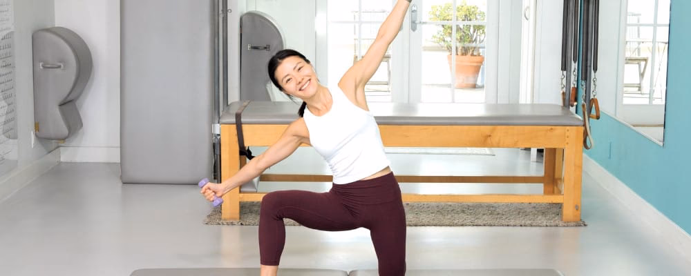 What is the best exercise to strengthen the pelvic floor?