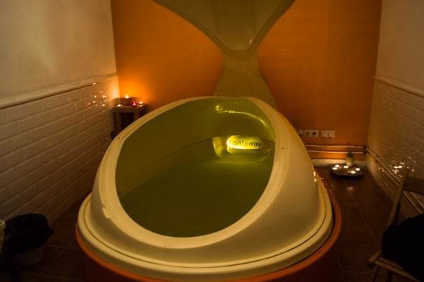 ¿Cuánto cobra un profesor de yoga en Madrid?