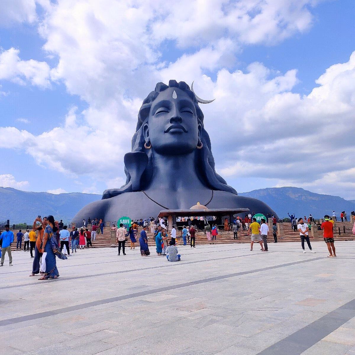 Can I stay in Isha Yoga Center Coimbatore?