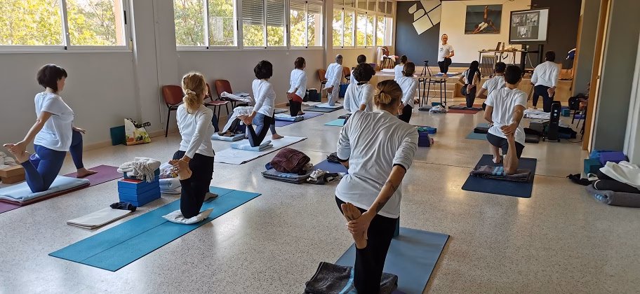 ¿Cuánto dura un curso de yoga?