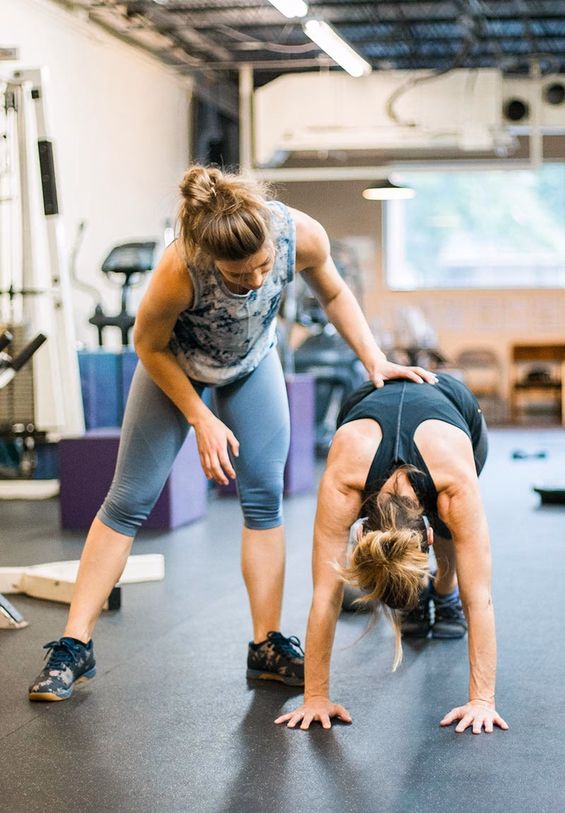 Is it better to have a female personal trainer?
