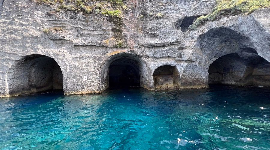 Dove si trovano le grotte di Pilato?