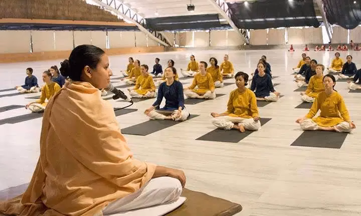 Is the Isha Kriya app free?