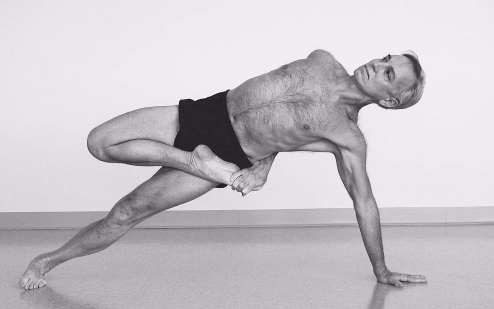 How do you become an Iyengar Yoga teacher?