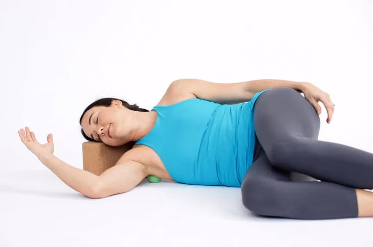 What is the difference between stretching and myofascial release?