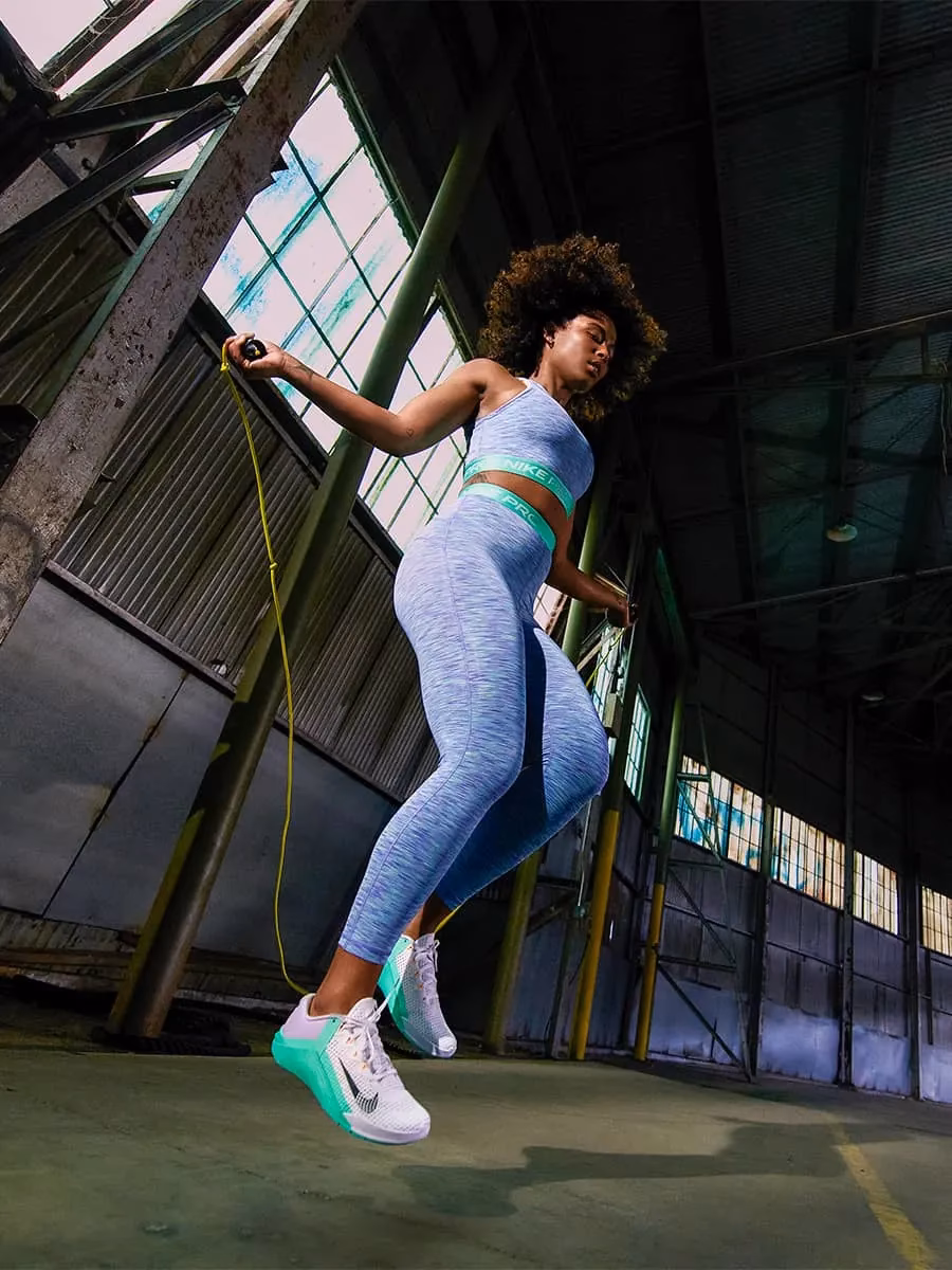 What do men wear to yoga?