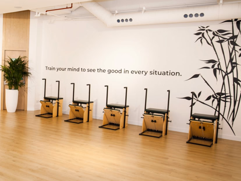 How much does a Pilates instructor make in Dubai?