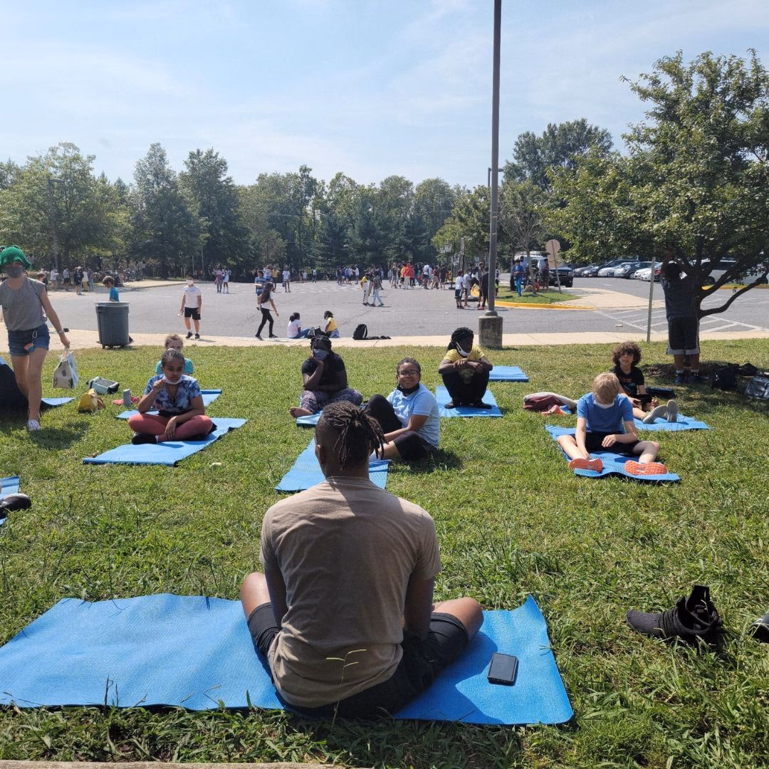 What are the potential causes of ill health according to yoga?