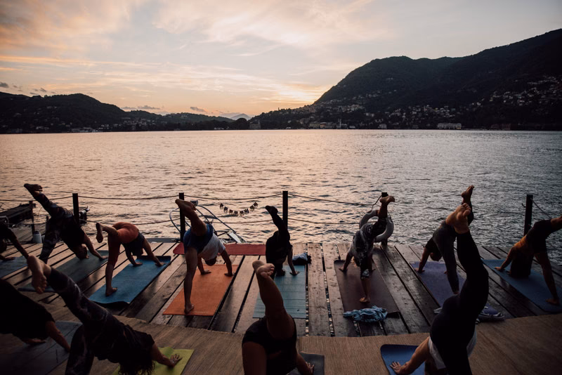 What is the famous waterfall in Lake Como?