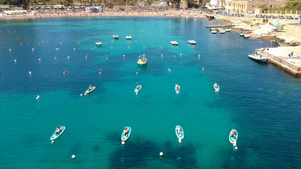 Can you swim in St Julians Bay Malta?