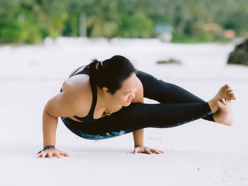 How much is the salary of yoga teacher in Philippines?