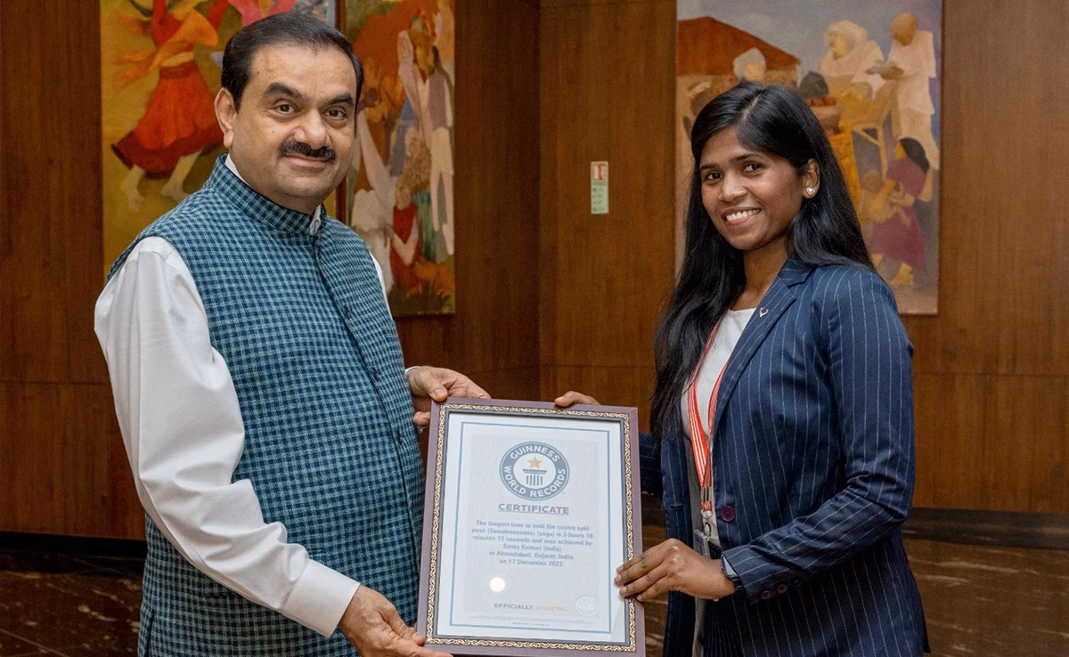 What is the world's largest yoga session?